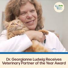 Last Thursday, Dr. Paul Arndt celebrated his 91st birthday with a visit to  the new hospital for a tour. He was accompanied by his daughters, Dr.  Ludwig & Kristi Arndt, his grandson