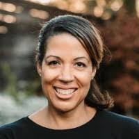 Jessica Scholz's Instagram, Twitter & Facebook