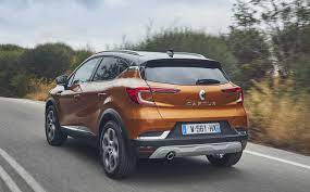 The production version of the first one, based on the b platform, made its debut at the 2013 geneva motor show and started to be marketed in france during april 2013. Notre Essai Du Nouveau Renault Captur Blue Dci 115 Edc L Automobile Magazine