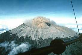 Secara administratif, kawasan gunung ini termasuk dalam wilayah tiga kabupaten di wilayah besuki, jawa timur, yaitu banyuwangi, bondowoso, dan jember. Pvmbg Aktivitas Gunung Raung Masih Fluktuatif Republika Online