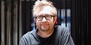 Martin blumenau starb nach kurzer schwerer krankheit im alter von 60 jahren. Rainer Krispel Ist Ein Musikarbeiter Unterwegs Fm4 Orf At