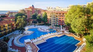 Einen beeindruckenden kontrast bilden dazu die zentralen hotels in antalya, inmitten des stadtzentrums. Hotels Mit Wasserrutschen Reisen Hotels Bei Holidaycheck