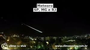 Marcelo domingues é morador da região de sobradinho e membro da rede brasileira de monitoramento de meteoros ( bramon). Meteoro Ilumina O Ceu De Minas Gerais Veja Imagens Tecmundo