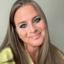 Southern Indiana Review spring 2025 Thirty-three Contributors Salute, Day  29: Alison Thumel https://www.alisonthumel.com/ @al.thum