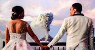 Daftar Togel Online Modal 25ribu Bisa Bermain Slot Stunning Wedding Photos Wedding Photos Wedding Backdrop