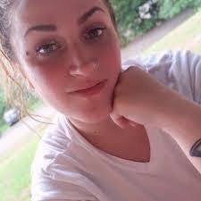 Wendy Hoyt's Instagram, Twitter & Facebook