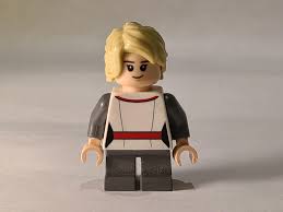 Noticed that there isn't an Omega figure in the new Bad Batch set, so this  is my purist version until Lego decides to make one. : r/legostarwars