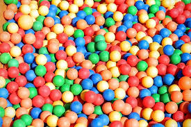 حفرة الكرة كرات زاهى الألوان خلفية ورق الجدران ألعاب الأطفال بلاستيك الكرات البلاستيكية Pikist