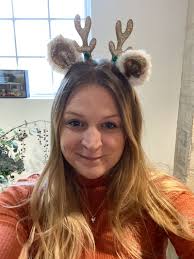 Anyone else ploughing through a to do mountain before Friday? Reindeer…