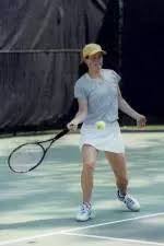 UW Women Close Out Home Tennis Slate