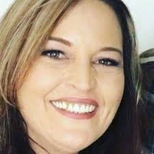 Kelli Hale's Instagram, Twitter & Facebook