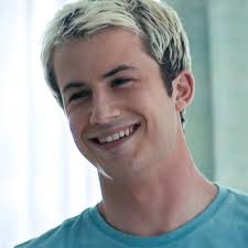 i know Dylan's role is only a character created to tribute Wes, but i kinda  wished he survived 🥺😢 : r/Scream