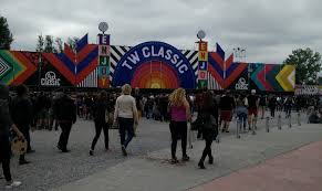 Tw classic ist ein indie, rock und pop festival, das am 14.07.2019 in werchter in der nähe von brüssel und lüttich (be) stattgefunden hat. Eigen Succes Zit Bon Jovi In De Weg Op Tw Classic 2019 Festileaks Com