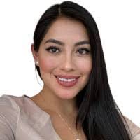 Cristina Najera's Instagram, Twitter & Facebook