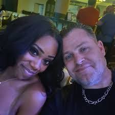 Christina Lograsso's Instagram, Twitter & Facebook