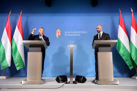 A kormánynak rendkívül szerény jogkörei maradnak (a teljes kormányinfó). Index Belfold Orban Viktor Kormanyinfot Tart Percrol Percre