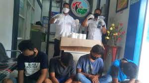 Maybe you would like to learn more about one of these? Polres Kediri Sita 78 Ribu Butir Pil Dobel L Siap Edar Dari Bandar Di Badas Surya