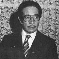 Stream Michael Karras music