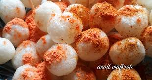 Selengkapnya, langsung saja simak di sini, ya. Resep Cimol Kopong Ala Abang Penjual Camilan Pedas Khas