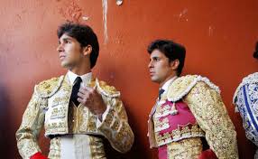 Cayetano Rivera, más lejos de Fran y más cerca de Kiko | leonoticias