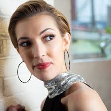 Ellen Bryan (EllenBryanTV)