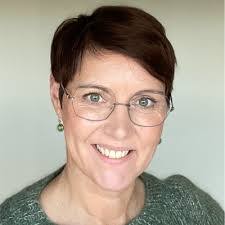 Kirsten Jespersen's Instagram, Twitter & Facebook