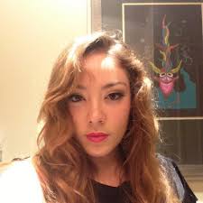 Annie Corral (@AnnieCorral1)