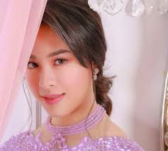 Kasama ang pangalan ng dating pinoy big brother (pbb) lucky 7 housemate na si kisses delavin (kirsten danielle delavin in real life) sa listahan ng official candidates ng 2021 miss universe philippines. Exclusive Pbb Lucky 7 2nd Big Placer Kisses Delavin Shares Songs From Her Playlist One Music Ph