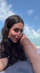 Os vídeos de carol (@naosoubcarolyna) com som original