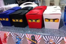 Ninja Gastgeschenk Boxen Danke Fur Diese Tolle Idee Zum Kindergeburtstag Werden Wir Unbedingt Ausprobie Lego Geburtstag Ninja Geburtstag Ninjago Geburtstag