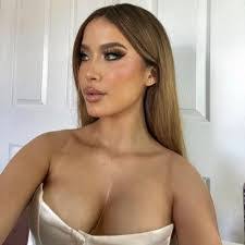 Keisha Klein's Instagram, Twitter & Facebook