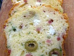 mon cake sale aux olives basilic chevre et jambon ideal pour l aperitif recette ptitchef recette cake sale au micro ondes cake jambon chevre recette cake jambon