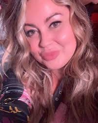 Jody Fraser's Instagram, Twitter & Facebook