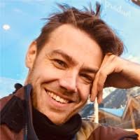 700+ "Derek -sourcing Co." profiles