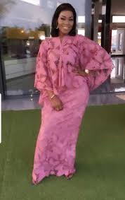 Voir plus d'idées sur le thème mode africaine, mode africaine robe, robe africaine. 900 Idees De Dentelle En 2021 Mode Africaine Robe Africaine Mode Africaine Robe