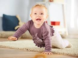 Ab wann dürfen babys sitzen lernen ? Babys Voraus Das Krabbeln Fordern Lidl De