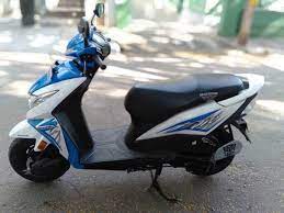 Please subscribe to my channel for bikes & cars information honda dio cbs 2019 price ,mileage,all colors for enquiry at vd. Honda Dio Two Wheeler Online