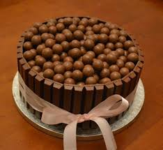 Time For A Break Kitkat Maltezers Cake Malteser Cake Yummy Cakes Kitkat Cake