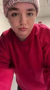 Veronica East's Instagram, Twitter & Facebook