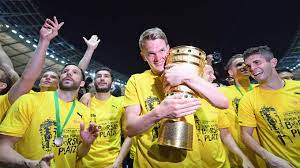 It was played on 29 december 1957 at the rosenaustadion in augsburg. Ginter Es War Ein Hartes Stuck Arbeit Dfb Deutscher Fussball Bund E V