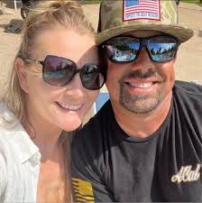 What are recommendations for building a home in Leipers Fork, Tennessee?