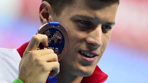 Dniel gyurta danil urt born 4 may 1989 is a hungarian competitive swimmer who mainly competes in the 200metre breaststroke daniel gyurta hungari. Gyurta Daniel Bejelentette Visszavonulasat Eurosport
