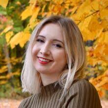 Chelsea Pike's Instagram, Twitter & Facebook