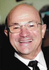 Ismét egyik esztendeje