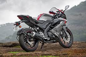 As always riding the bike and getting you guys an unbiased review is our top prior… 2018 Yamaha Yzf R15 V3 0 Review Test Ride Autocar India