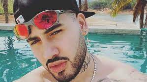 No início da carreira, kevinho era membro da kl produtora e aparecia como participante convidado em clipes de artistas da gravadora, como mc brinquedo e mc bin laden. Mc Kevinho 2021 Posts Facebook