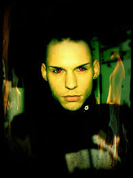 398370_115778181891314_1414523401_n