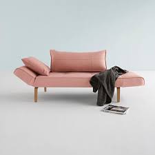 Il giroletto di legno è disponibile in diverse varianti di piede in legno, per personalizzare al massimo la tua scelta. Divano Letto Singolo Zeal Camera Ospiti Materasso A Molle Lo Stile Ed Il Design Scandinavo Che Vanno Tanto Di Moda Divano Letto Divano Letto Singolo Amorini
