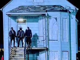 Moments of wonder mired in overthinking. Amyiru9zjjpqqm