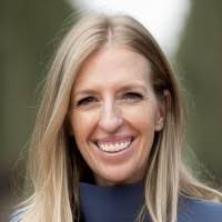 Kristin Travers's Instagram, Twitter & Facebook